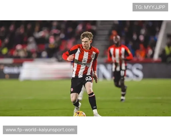 伯恩茅斯前场抢断形成射门